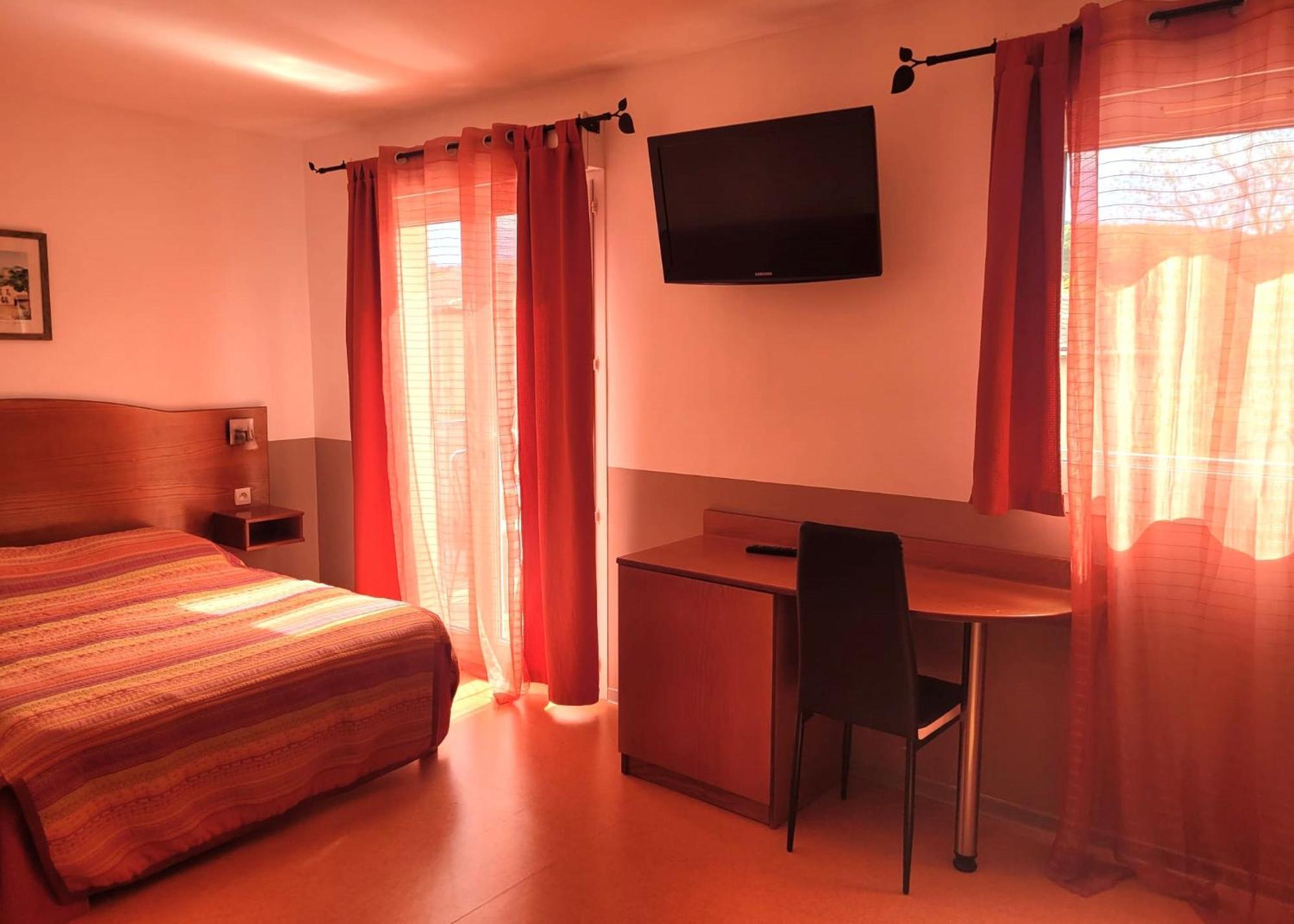 Hotel De L'Orb Bédarieux Zewnętrze zdjęcie