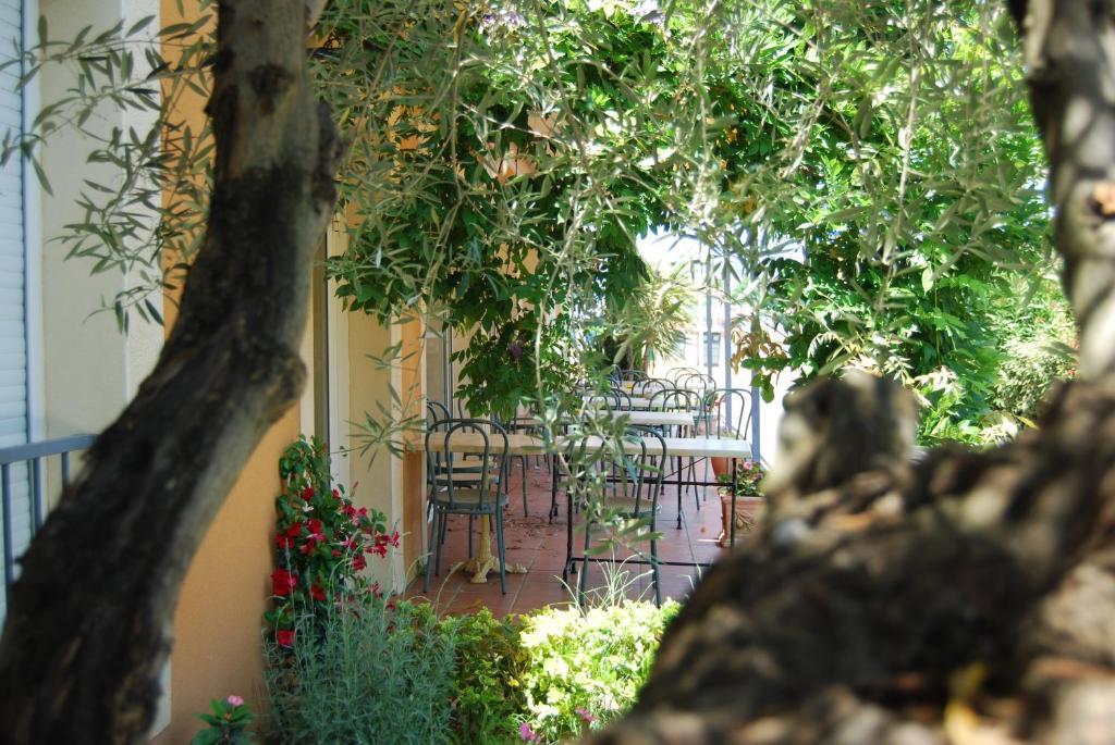 Hotel De L'Orb Bédarieux Zewnętrze zdjęcie